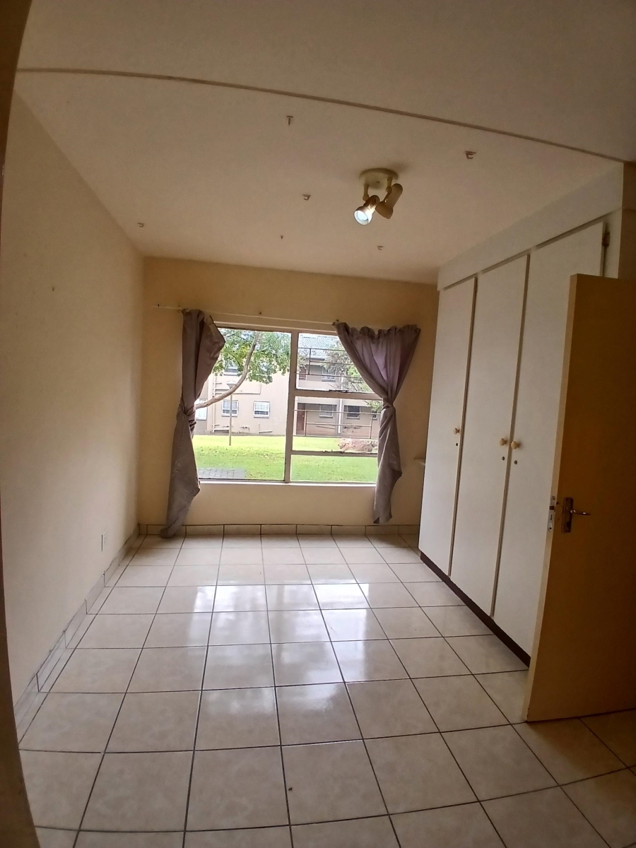 2 Bedroom Property for Sale in Geelhoutpark North West